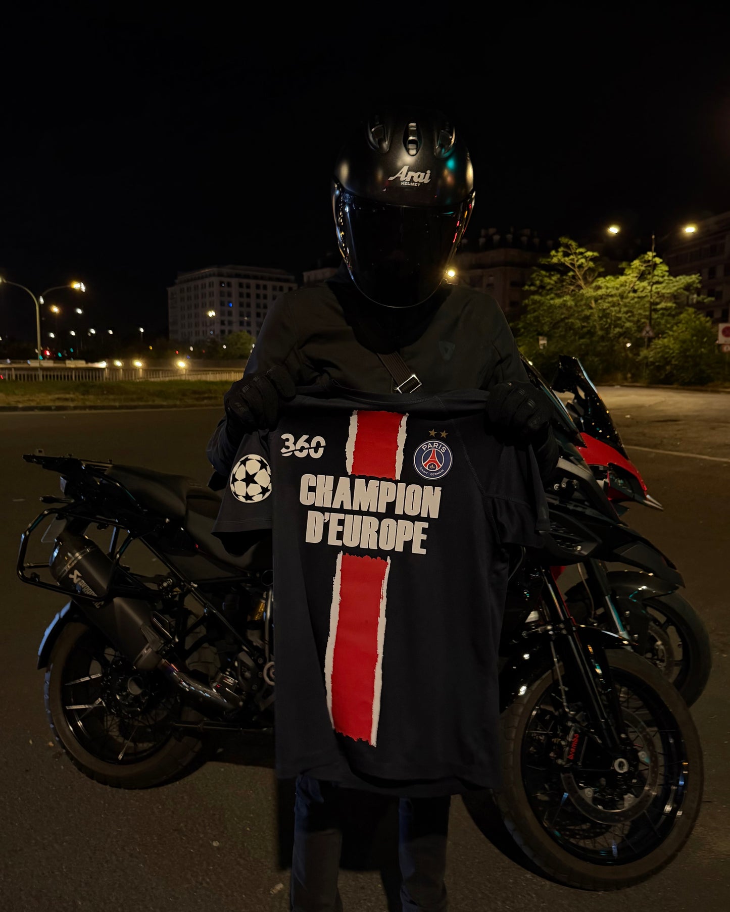 MAILLOT 360 PSG CHAMPION D’EUROPE 2026 NAVY PRÉCOMMANDE