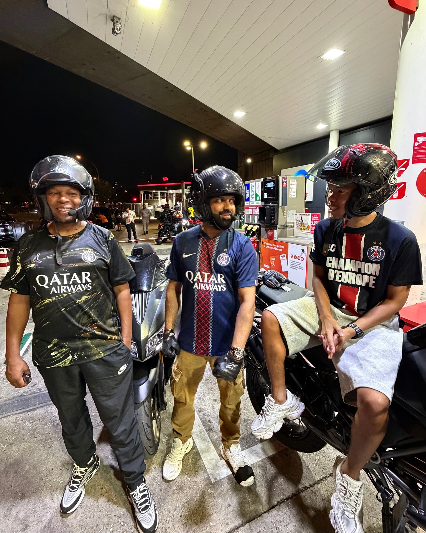 MAILLOT 360 PSG CHAMPION D’EUROPE 2026 NAVY PRÉCOMMANDE